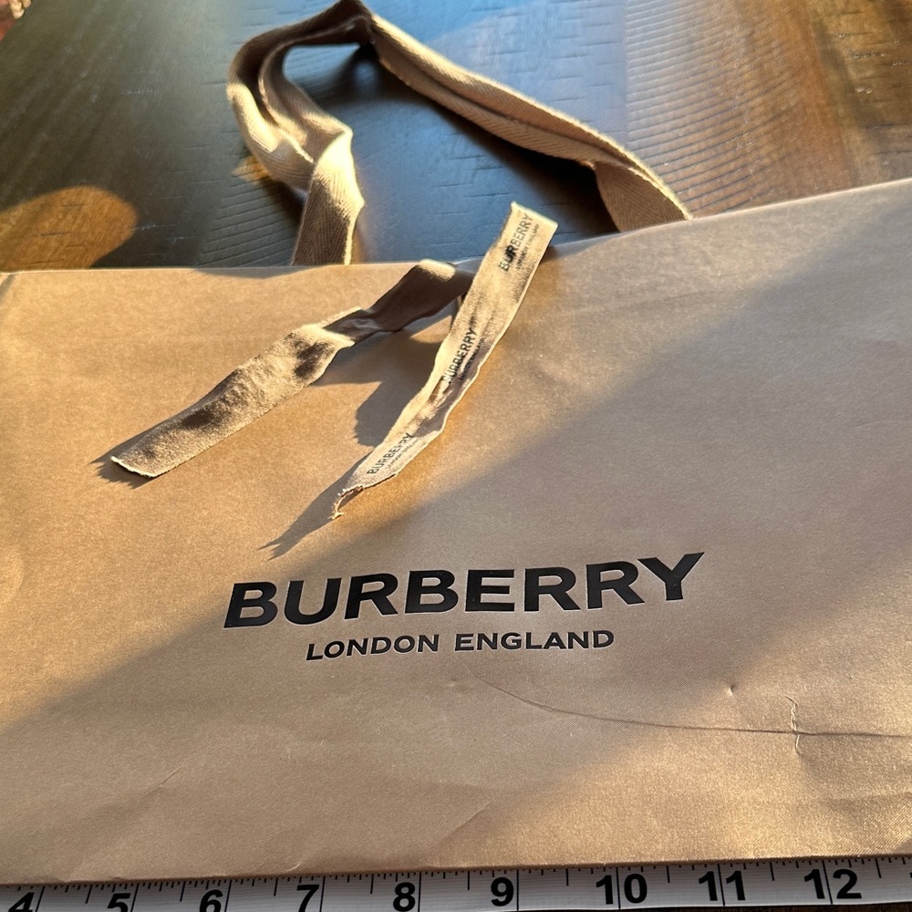 Burberry Beige Shopping /Gift Bag